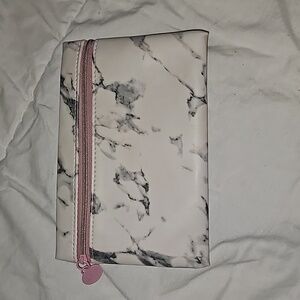 Ipsy makeup bag